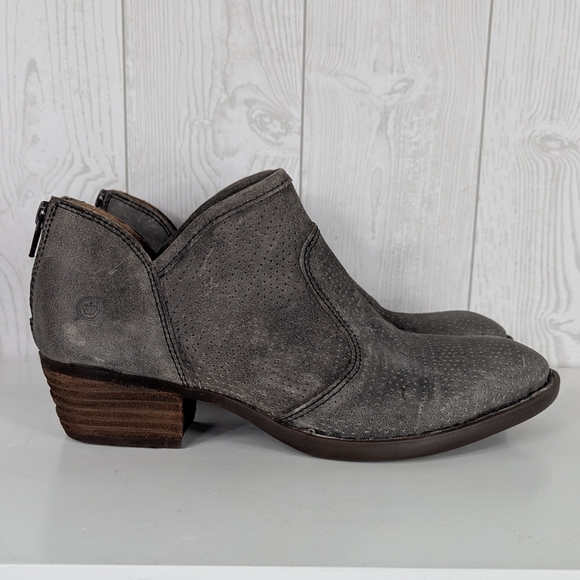 Born Distressed Leather Ankle Boots Gray Women's Size 8 Zipper Back Perforated - Picture 9 of 15